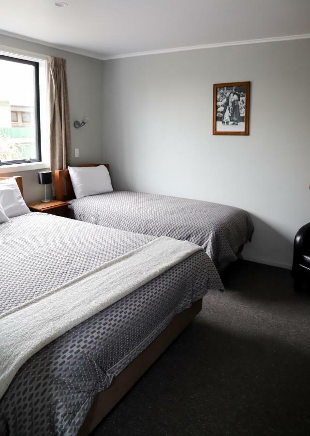Coronation Park Motels Ashburton Exteriör bild