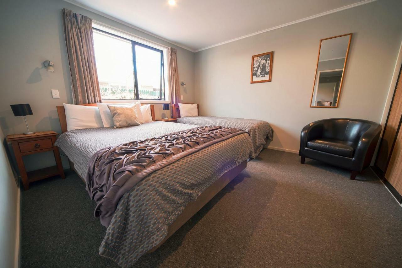 Coronation Park Motels Ashburton Exteriör bild